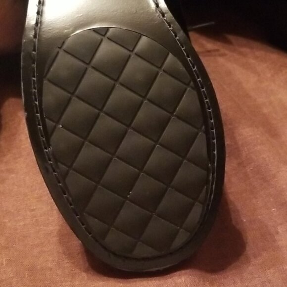 CHANEL BLACK PATENT LEATHER WRAP LACE UP LOAFERS - Picture 3 of 4